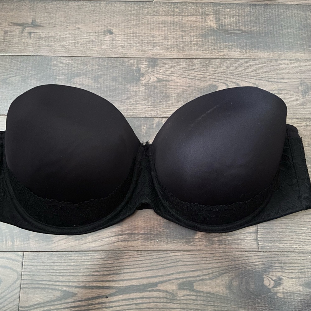 EUC Strapless Torrid Curve Black Bra 48DD